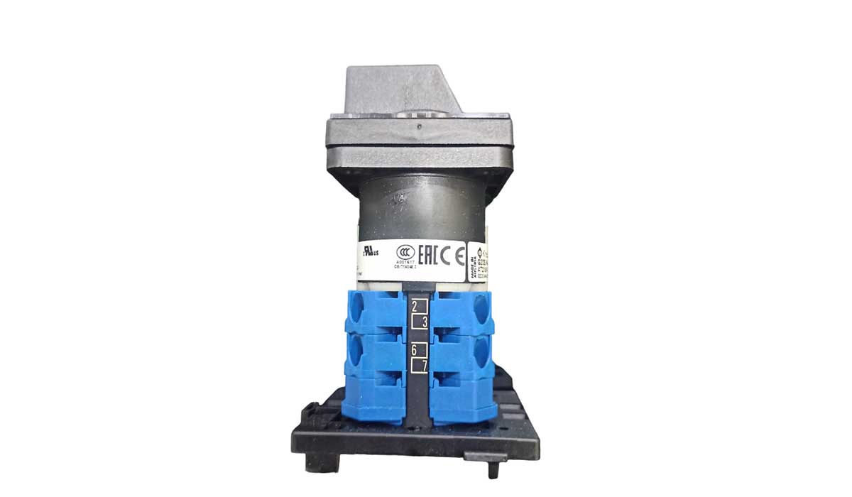 Double Throw Switch - beepl